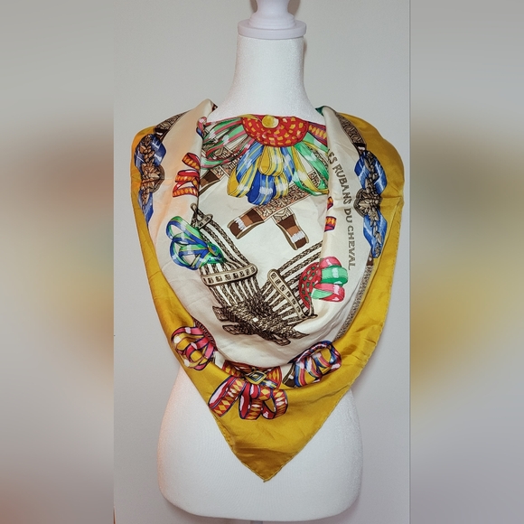 Auth HERMÈS Carré 90 Muatard Les Rubans du Cheval  Silk Scarf!!! - Picture 3 of 16